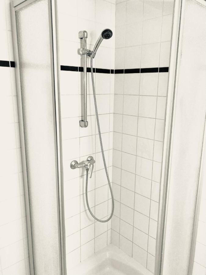 Apartment & Monteurzimmer Wien Ngoại thất bức ảnh