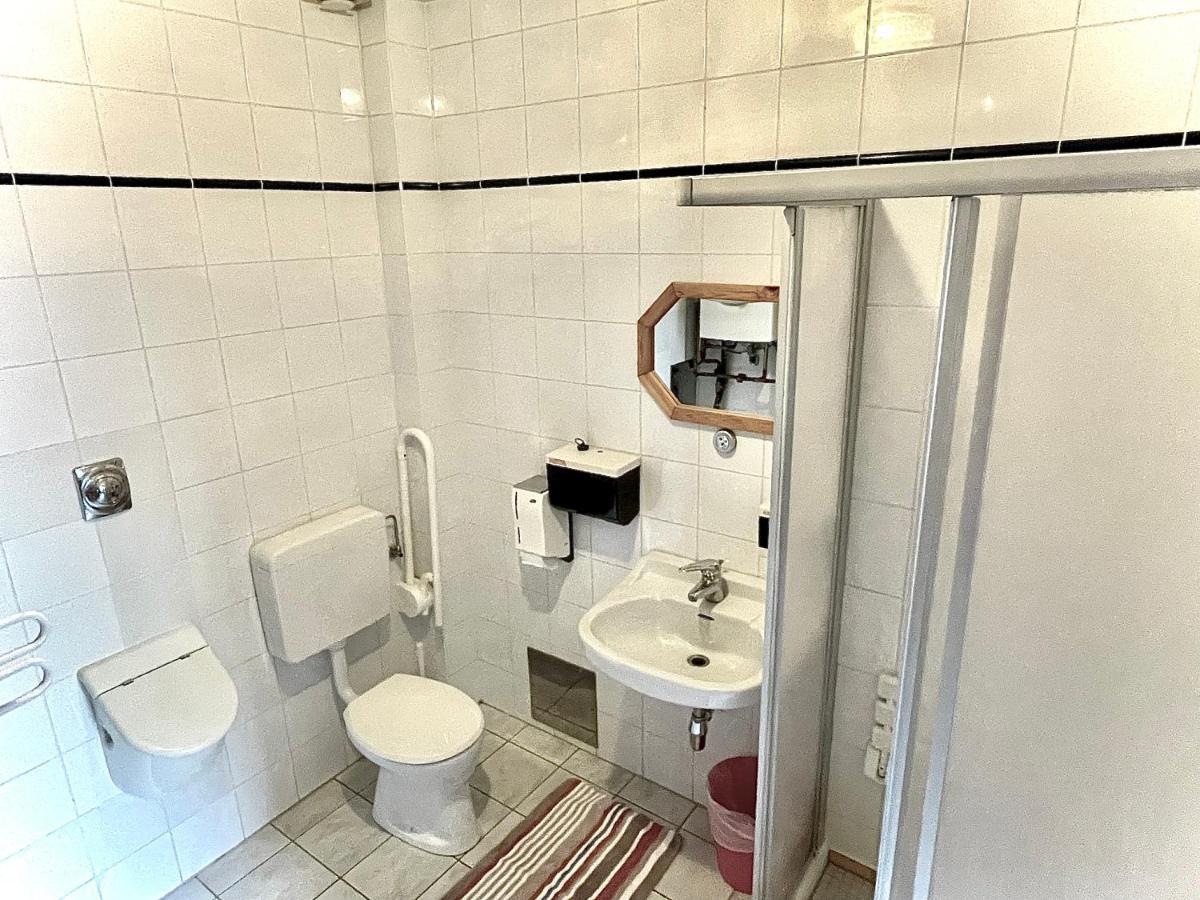 Apartment & Monteurzimmer Wien Ngoại thất bức ảnh